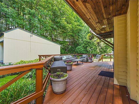 3rd image of 4939 Gorge Rd