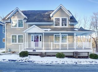 21 Carriage House Rd, Mount Tabor, NJ 07878