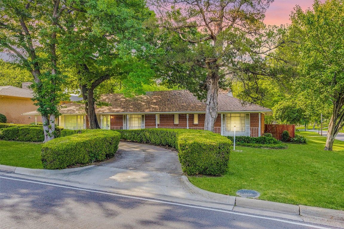 1748 W Red Bird Ln, Dallas, TX 75232 Zillow