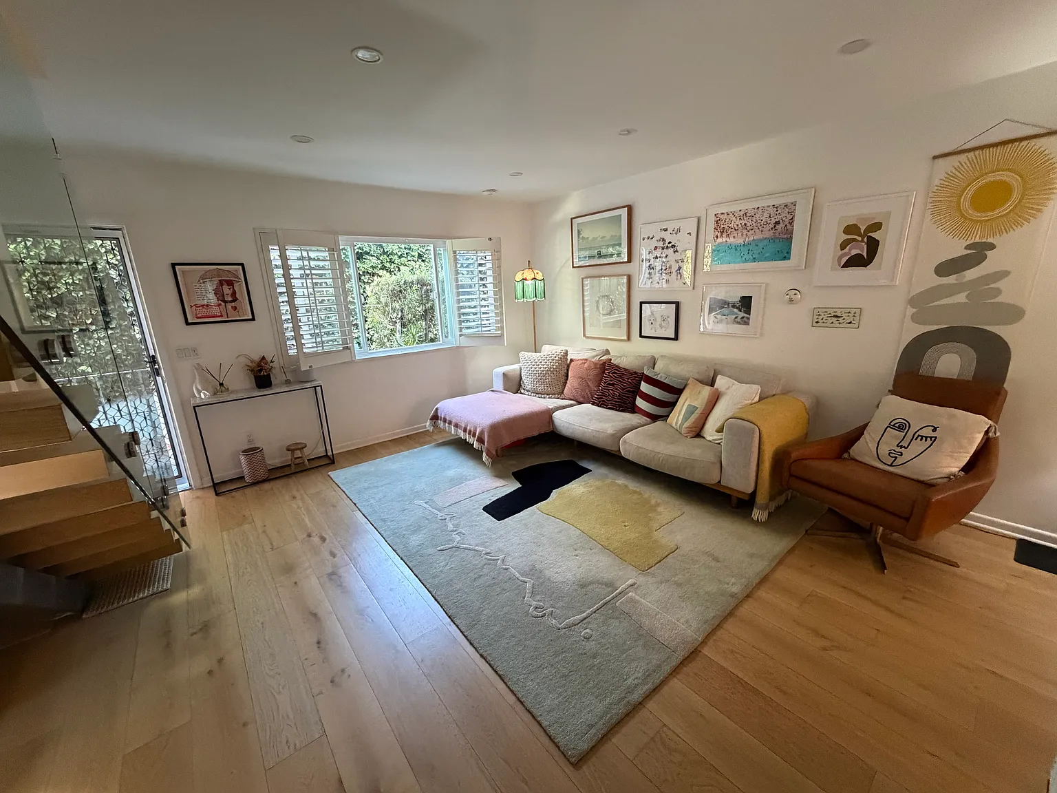 2 bed, 940 sqft, $5,500 — Photo 2