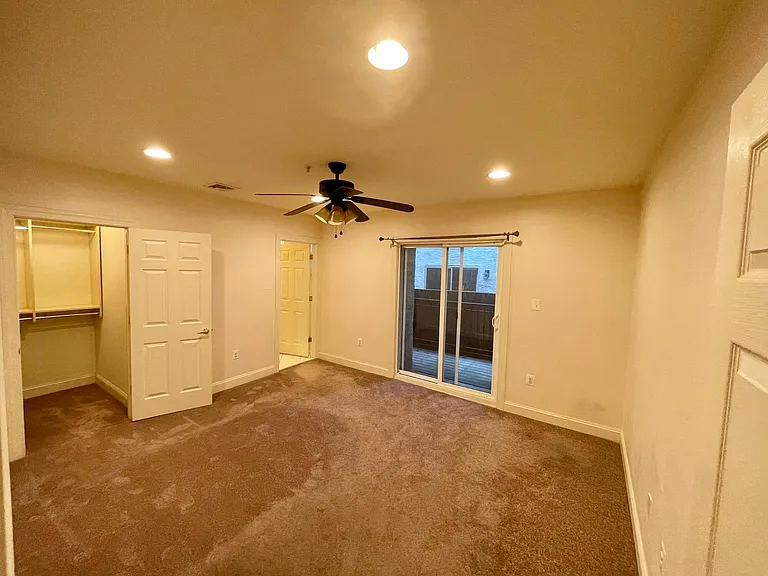 6 Strawberry St — Photo 10