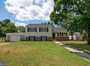 107 Dupont Ave, Gibbstown, NJ 08027