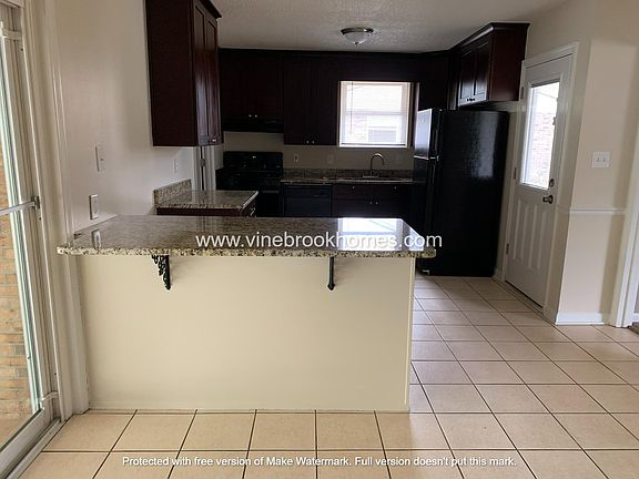 5th image of 3415 Ravenwood Dr