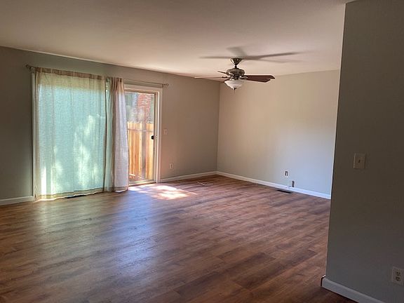 5th image of 18803 Fairview Ln