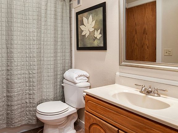 5th image of 6236 137th Pl NE APT 236