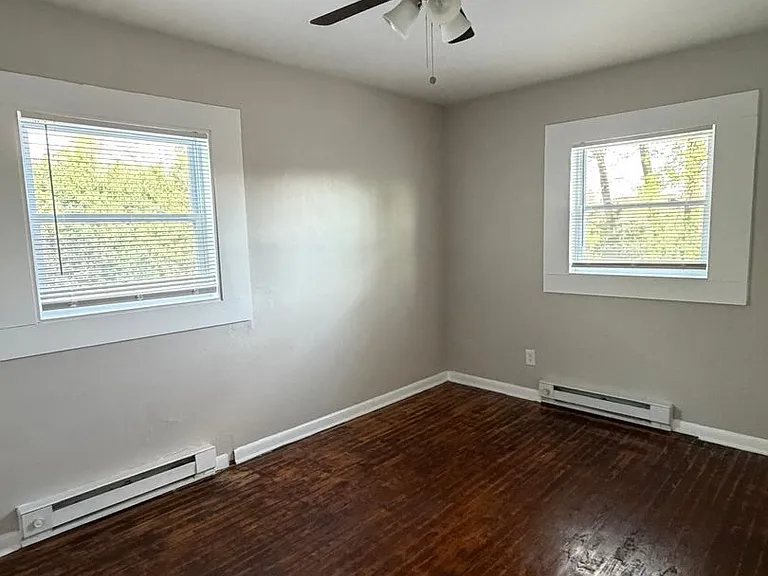 6111 Laurel Hall Dr — Photo 34