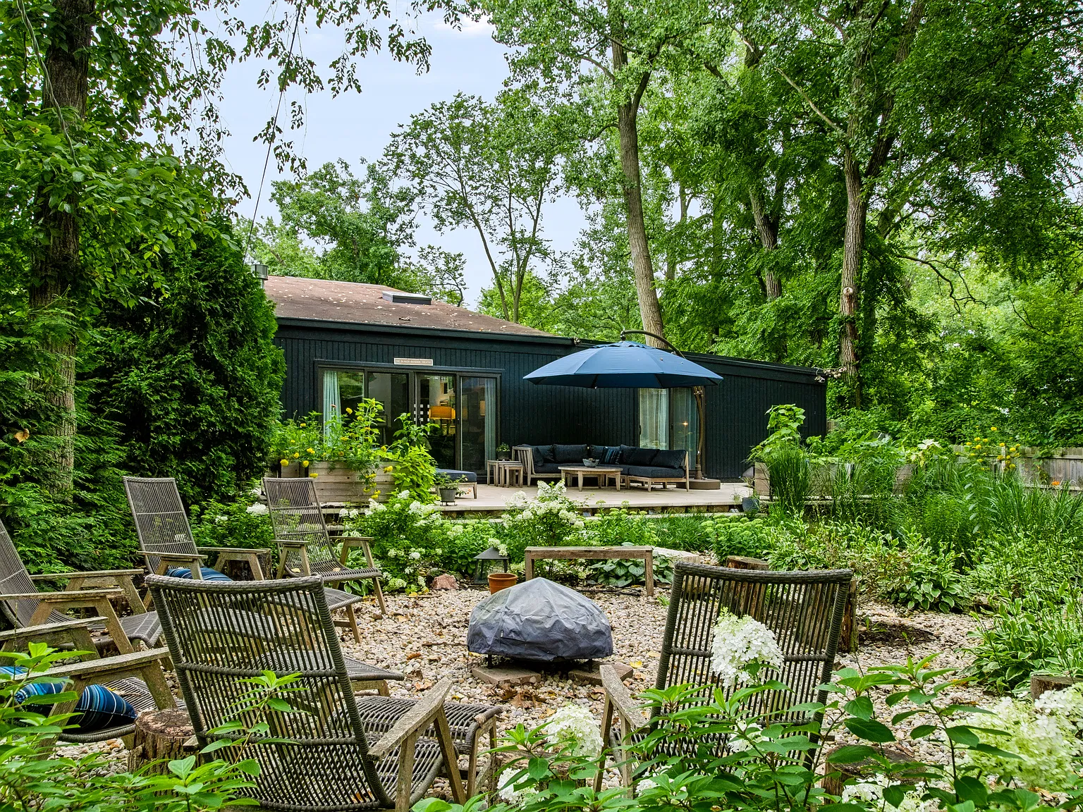 2 bed, 2000 sqft, $8,500 — Photo 3