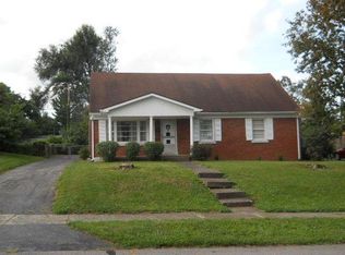 888 Maywick Dr, Lexington, KY 40504