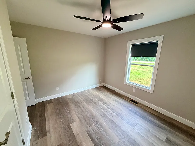 6415 Little Mountain Rd — Photo 34