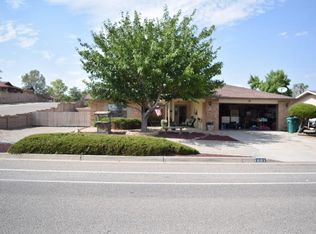 1061 Sandia Vista Rd NE, Rio Rancho, NM 87144