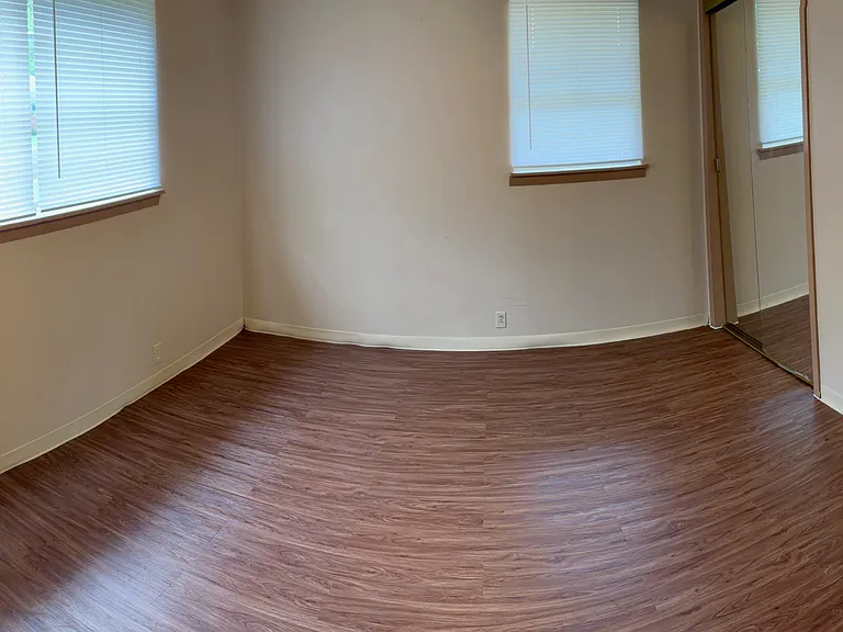 102 Forest Ln — Photo 8