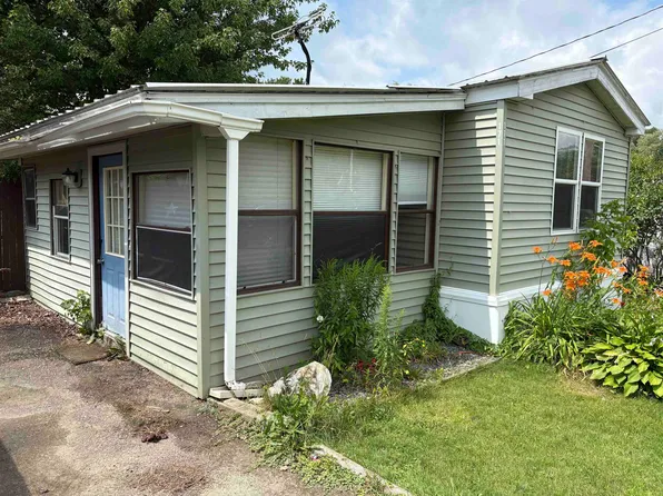 171 Kneeland Flats Trailer Park, Waterbury, VT 05676