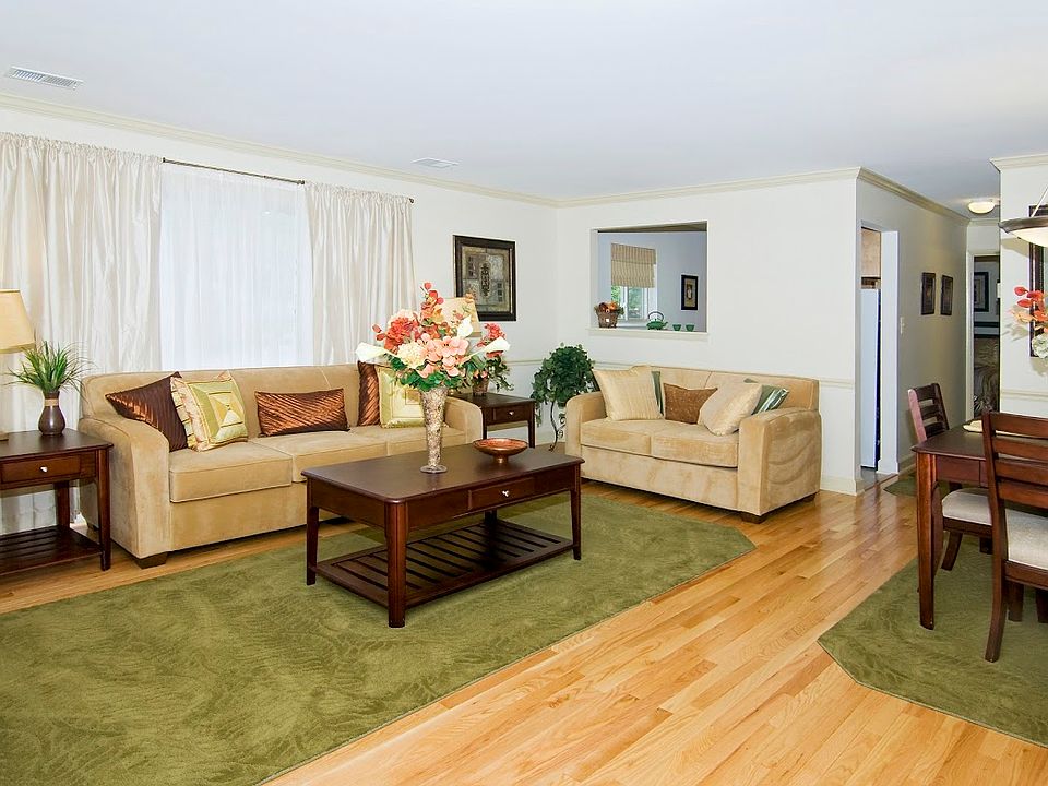 Separate Living and dining room area