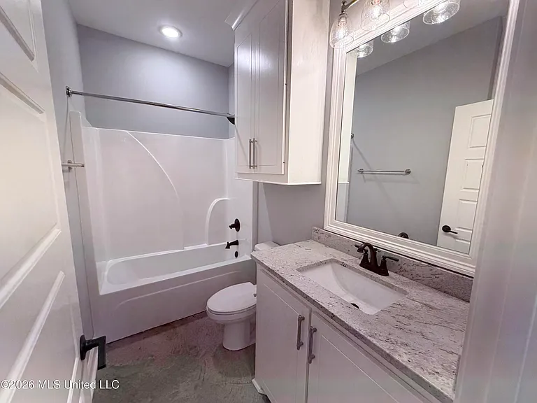 531 Birchwood Blvd — Photo 23
