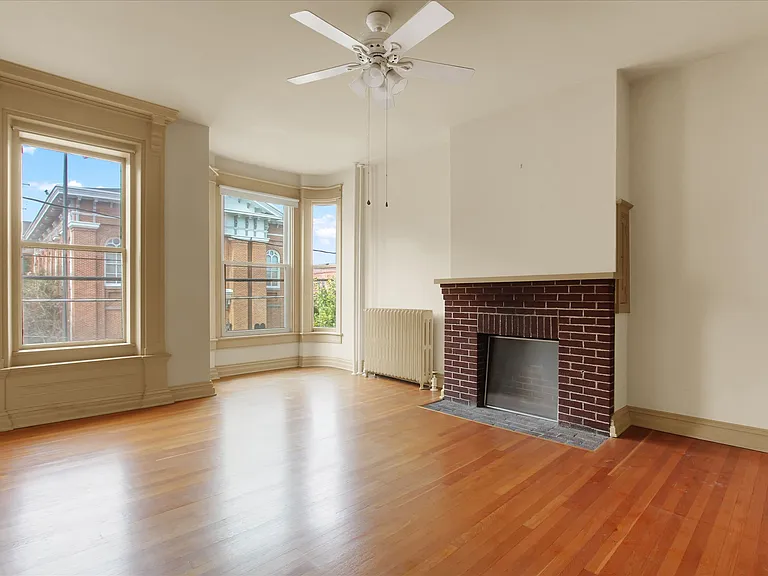 110 Baltimore St #2 — Photo 9