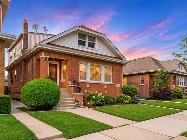 5438 W Melrose St, Chicago, IL 60641