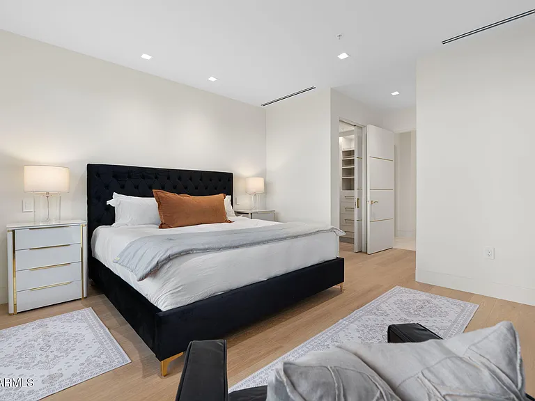 6587 N Palmeraie Blvd #2015 — Photo 98