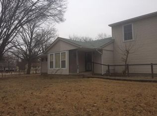 1419 Mark Trail Rd, Lyndon, KY 40242