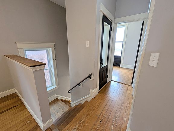 4th image of 3524 Juniata St #2F