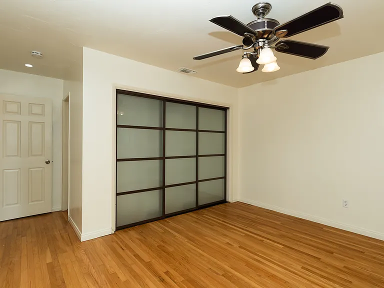 1263 Tourmaline St — Photo 28