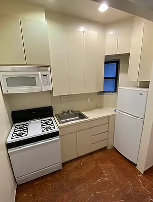 Rented by MOTION New York | media 8