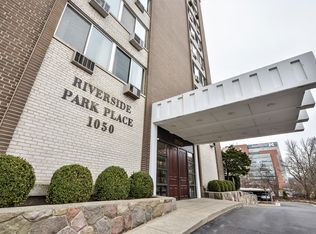 1050 Wall St APT 8B, Ann Arbor, MI 48105