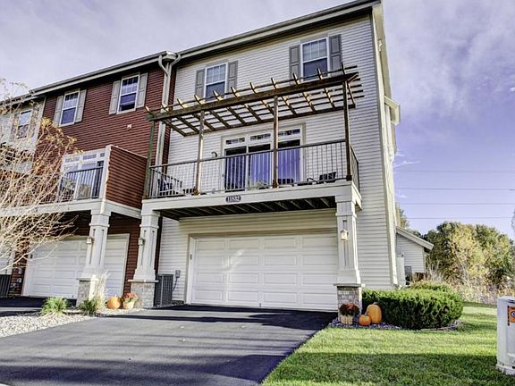 2nd image of 11832 Emery Village Dr N #3201