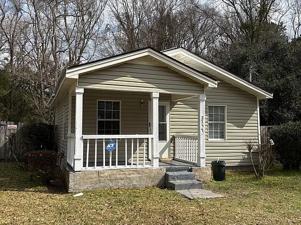 2757 N Thompson Dr, Mobile, AL 36606