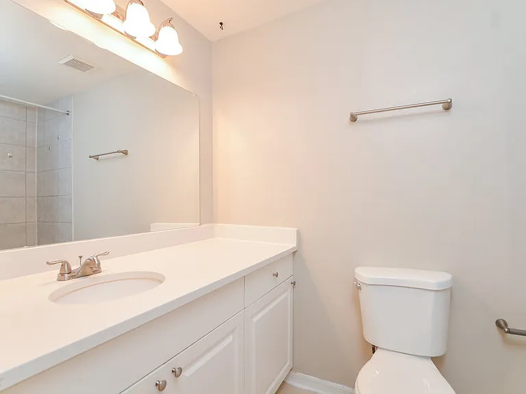 64 Bolton Ct — Photo 15