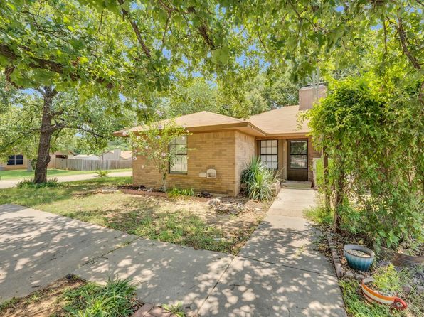728 Woodland Ct