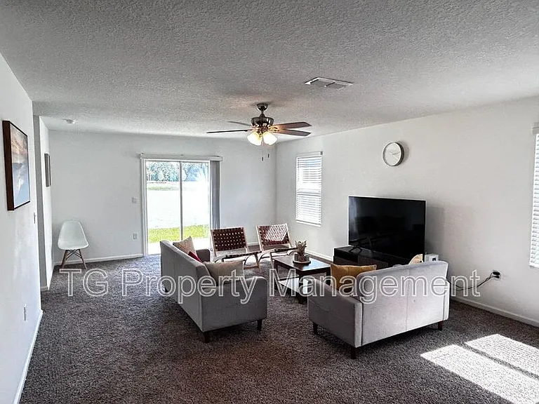 12571 Russian Olive Rd — Photo 11