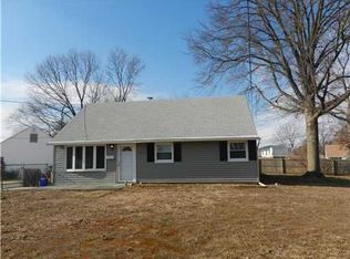 17 Ashley Rd, Edison, NJ 08817