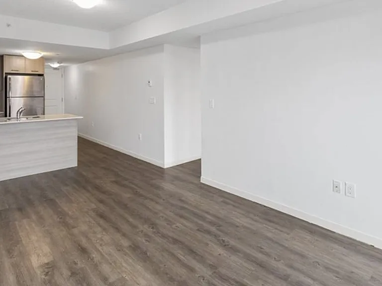 220 Cannon St E — Photo 35