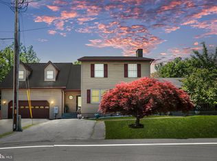 11036 Hickory School Rd, Williamsport, MD 21795