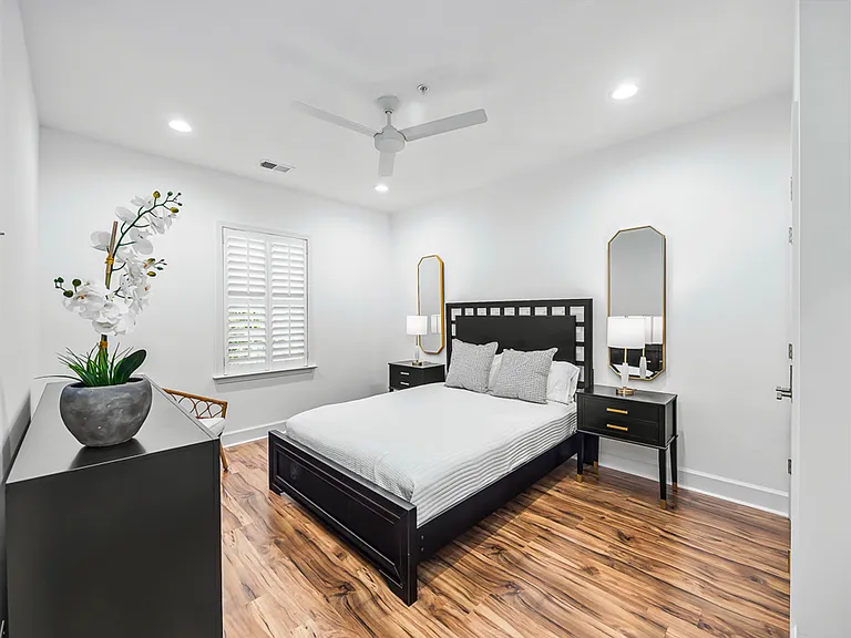 201 Windward Point Dr #201 — Photo 15