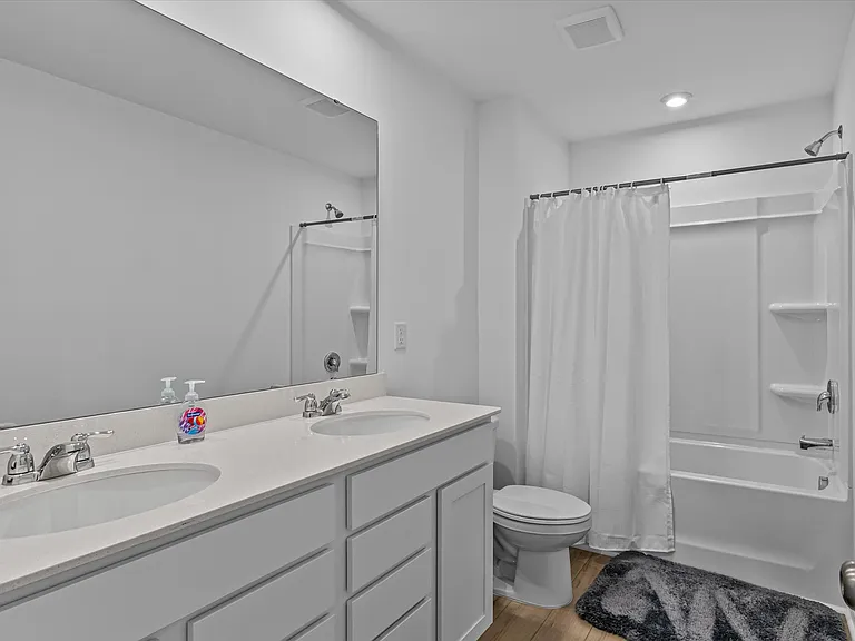 502 Amhurst St SW #1 — Photo 9