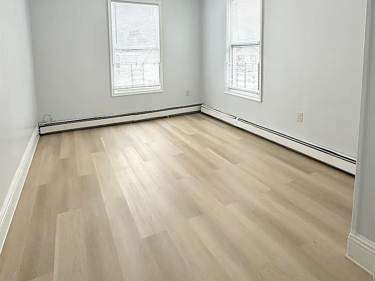 281 Garfield Ave #2 — Photo 16