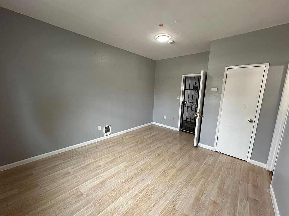 1st image of 2601 Center Ave APT 115