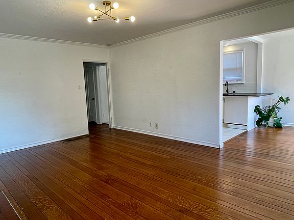 5th image of 2021 Durant Ave