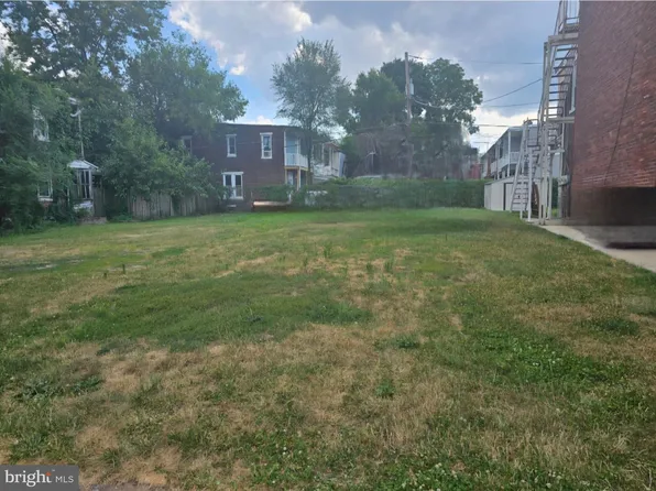 2432 Jefferson St, Harrisburg, PA 17110