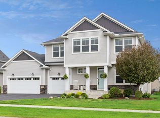 11872 Linden Ct N, Lake Elmo, MN 55042