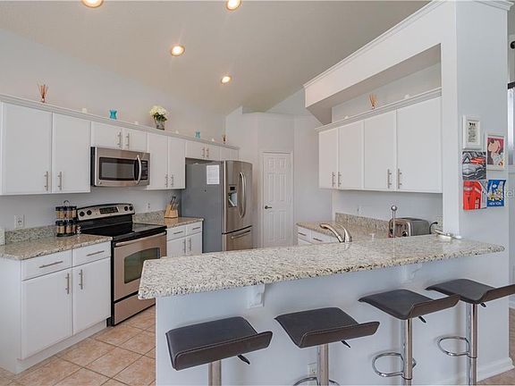 4th image of 8134 Fan Palm Way
