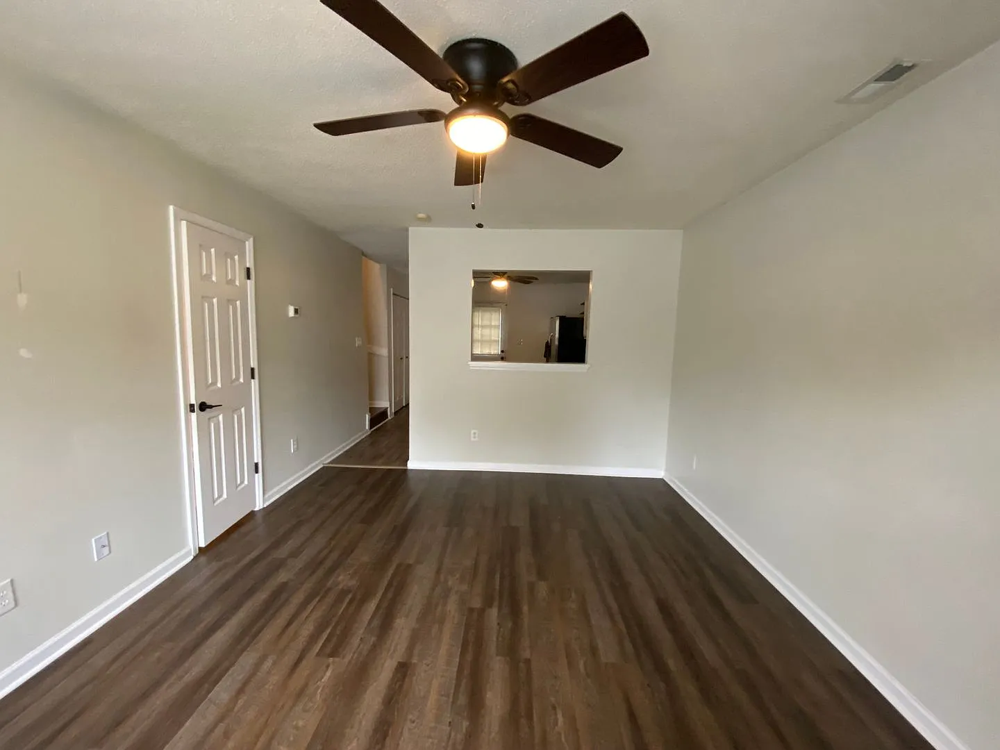 Updated 2 bedroom Townhome for Rent — Photo 3
