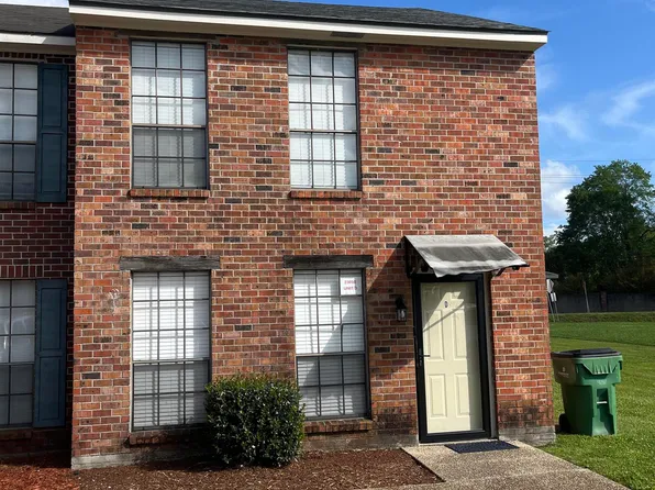 23050 Jade Dr #D, Plaquemine, LA 70764