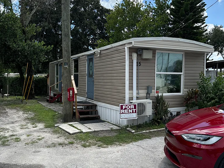 11123 N Nebraska Ave #15 — Photo 2