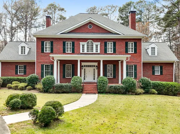 8467 Hearn Rd, Chattahoochee Hills, GA 30268