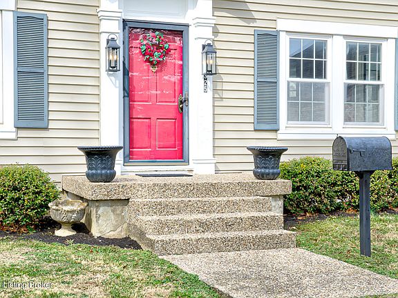 3rd image of 325 Wood Rd