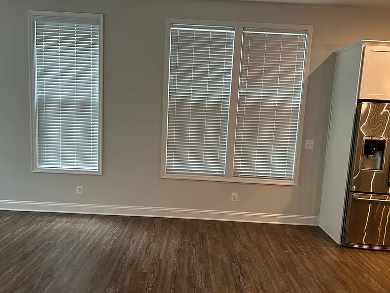 3423 Montague St — Photo 10