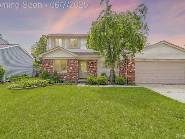 43819 Fredericksburg St, Canton, MI 48188