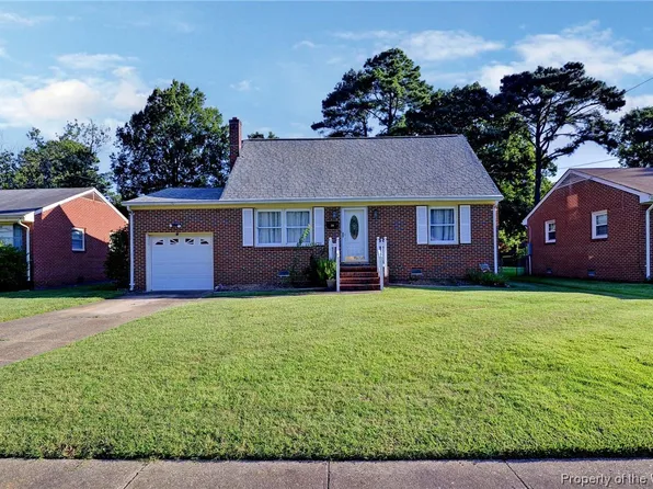 29 Fox Grove Dr, Hampton, VA 23664